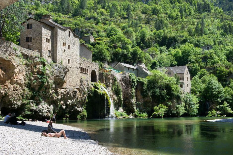 La Petite Maison D'Arnal Sainte-Enimie Luaran gambar
