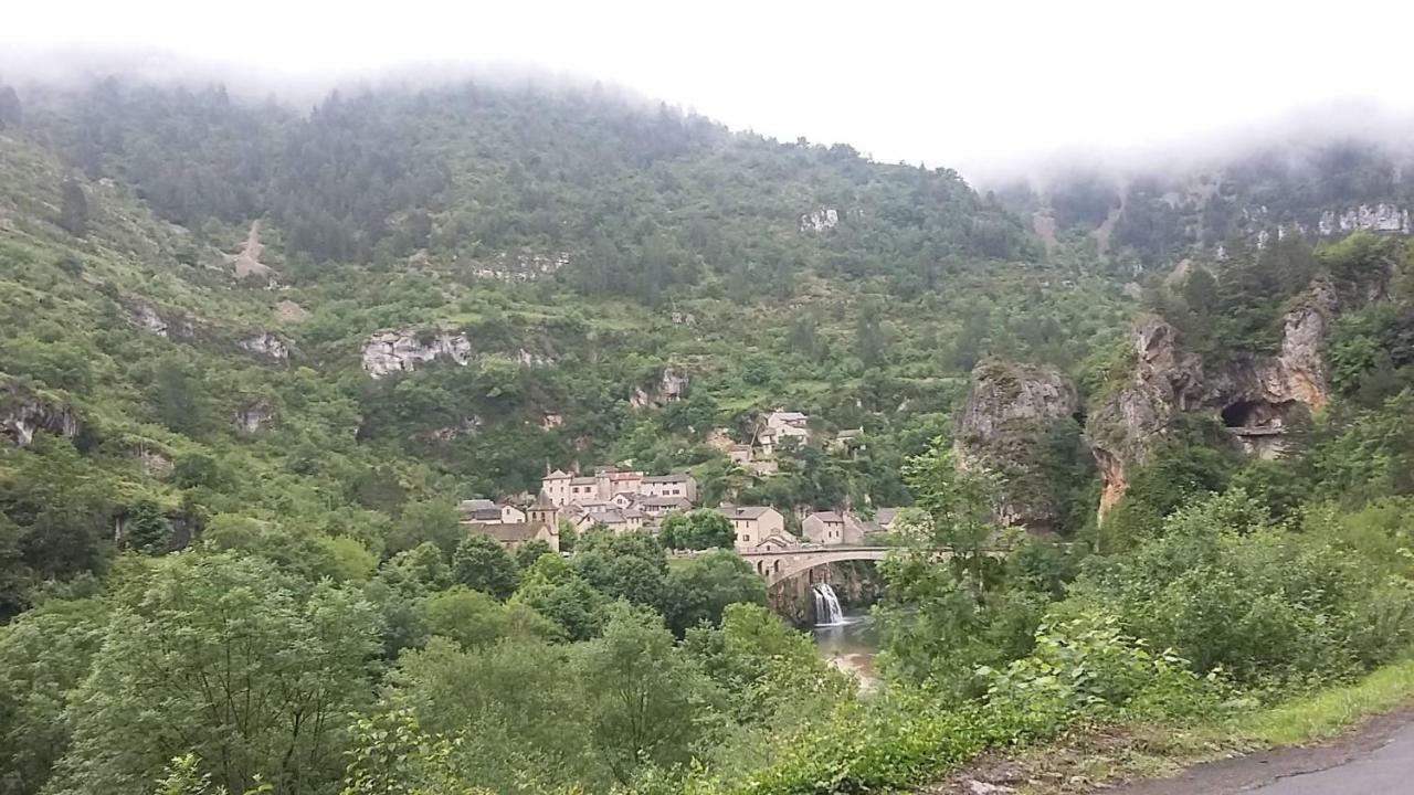 La Petite Maison D'Arnal Sainte-Enimie Luaran gambar
